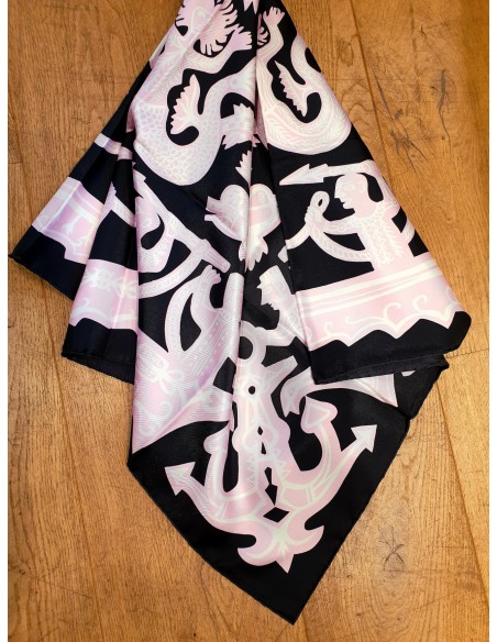 Foulard Ker Ys noir et rose