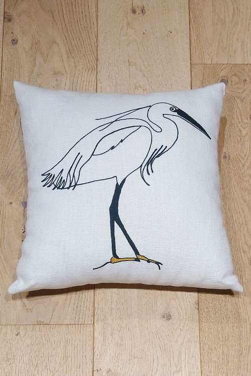 Cushion Aigrette 2