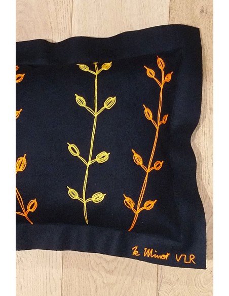 Cushion with Seaweed